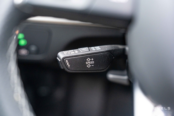 Audi Q5 50 TFSIe 299 CH QUATTRO S LINE S-TRONIC 