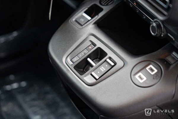 Utilitaire PEUGEOT Partner Standard 130 Ch 1.5 EAT8 - 19158 € HT