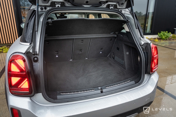 MINI COUNTRYMAN COOPER SE 125+95 Ch ALL4 Premium Plus BVA6