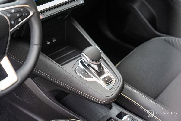 Renault Symbioz 1.6 E-TECH FULL HYBRID 145Ch ICONIC