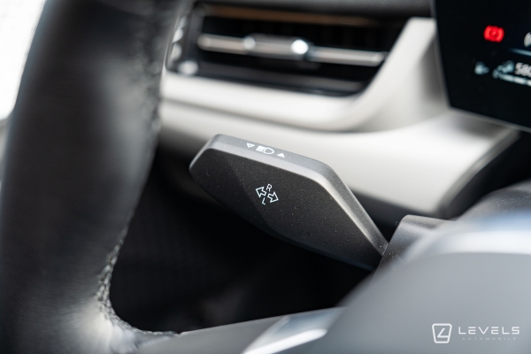 BMW X1 xDrive 30e Business Design DKG7