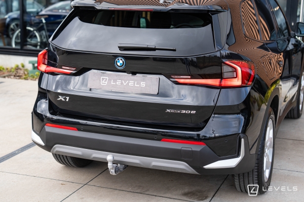 BMW X1 xDrive 30e Business Design DKG7