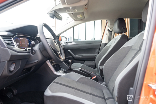  Volkswagen POLO 1.0 TSI 110 R-LINE