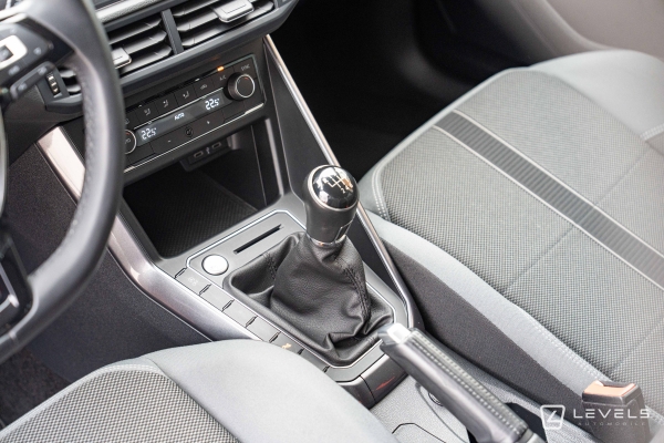  Volkswagen POLO 1.0 TSI 110 R-LINE