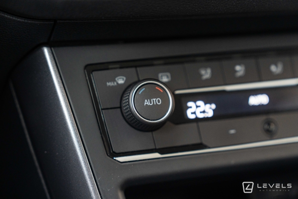  Volkswagen POLO 1.0 TSI 110 R-LINE