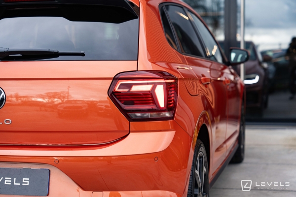  Volkswagen POLO 1.0 TSI 110 R-LINE