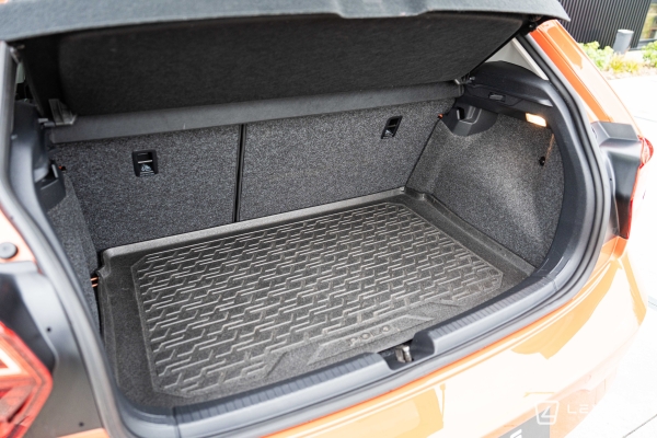  Volkswagen POLO 1.0 TSI 110 R-LINE