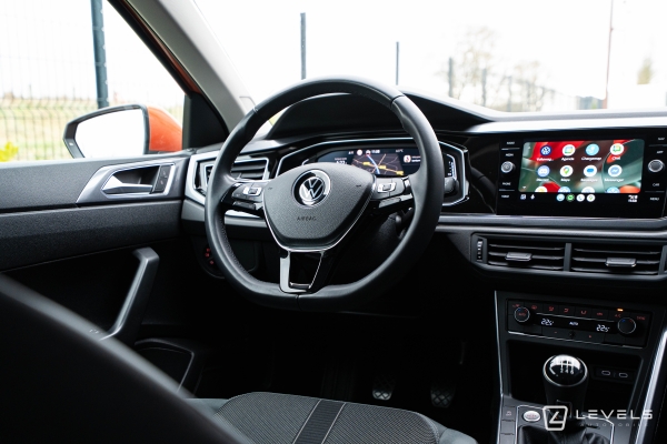  Volkswagen POLO 1.0 TSI 110 R-LINE