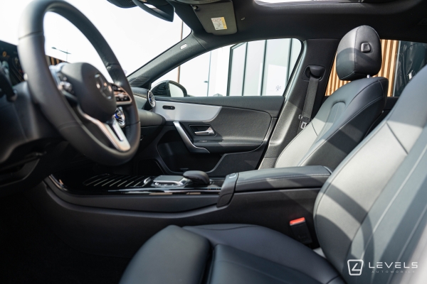 Mercedes Classe A 250e 160 + 102 Ch Progressive Line 8G-DCT