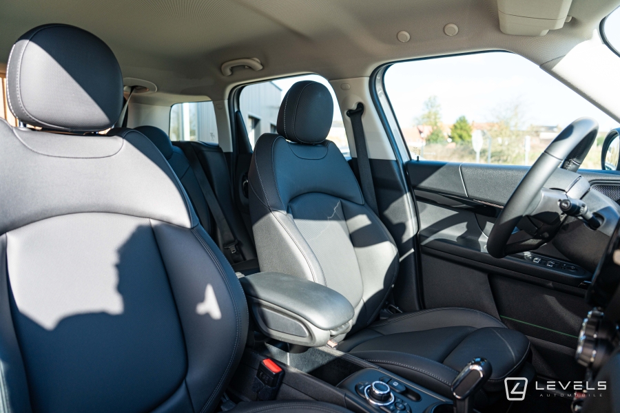 MINI COUNTRYMAN COOPER Essential 136 ch BVA7