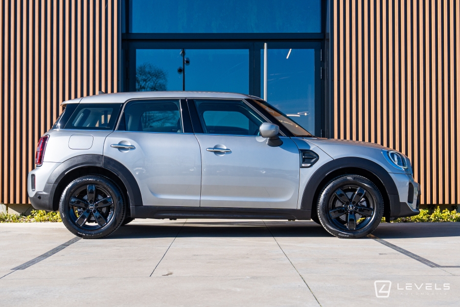 MINI COUNTRYMAN COOPER Essential 136 ch BVA7