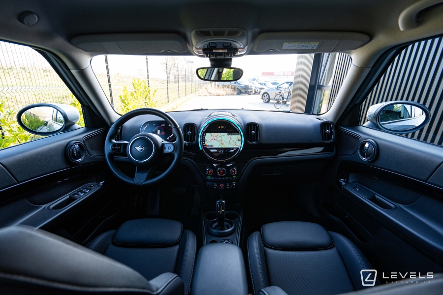 MINI COUNTRYMAN COOPER Essential 136 ch BVA7