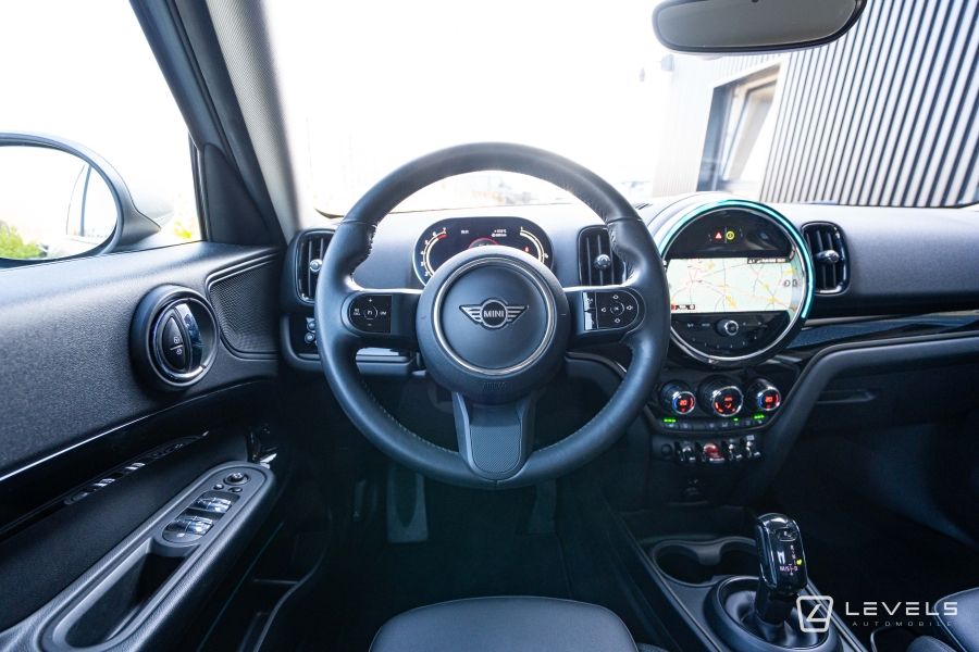 MINI COUNTRYMAN COOPER Essential 136 ch BVA7