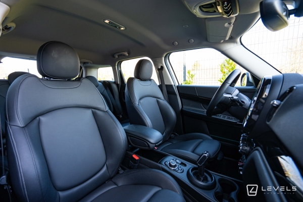 MINI COUNTRYMAN COOPER Essential 136 ch BVA7