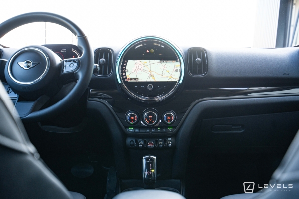 MINI COUNTRYMAN COOPER Essential 136 ch BVA7