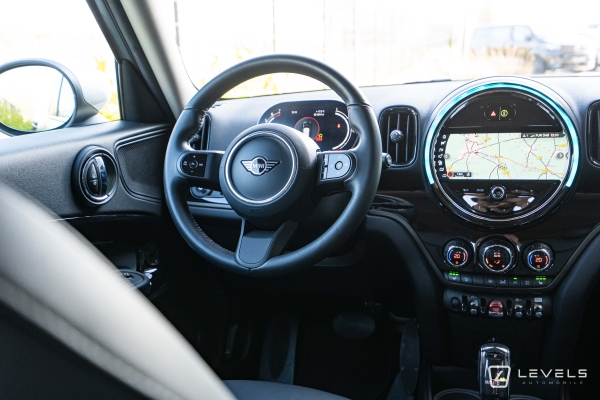 MINI COUNTRYMAN COOPER Essential 136 ch BVA7