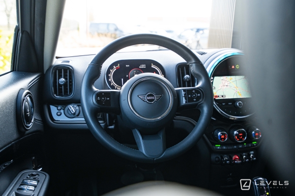 MINI COUNTRYMAN COOPER Essential 136 ch BVA7