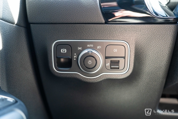 Mercedes GLA 250E AMG LINE 8G-DCT