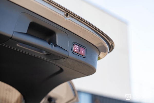 Mercedes GLA 250E AMG LINE 8G-DCT