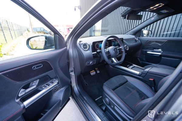 Mercedes GLA 250E AMG LINE 8G-DCT