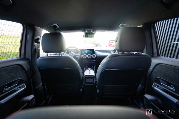 Mercedes GLA 250E AMG LINE 8G-DCT