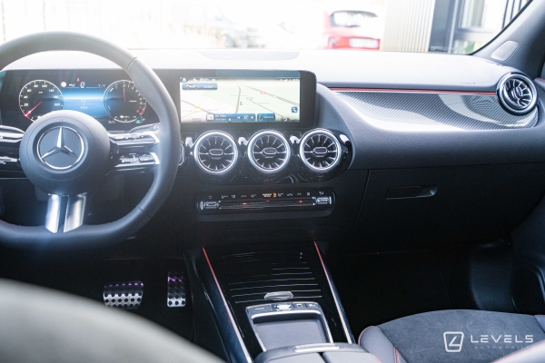 Mercedes GLA 250E AMG LINE 8G-DCT