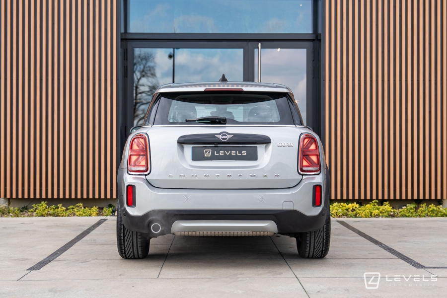 MINI COUNTRYMAN COOPER Essential 136 ch BVA7