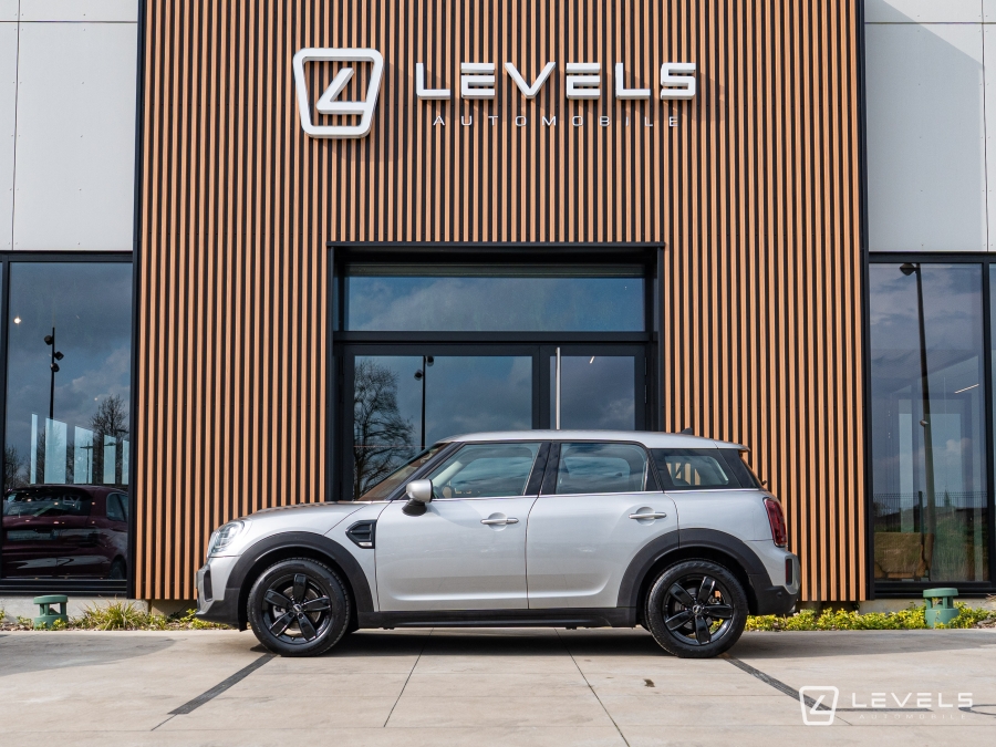 MINI COUNTRYMAN COOPER Essential 136 ch BVA7