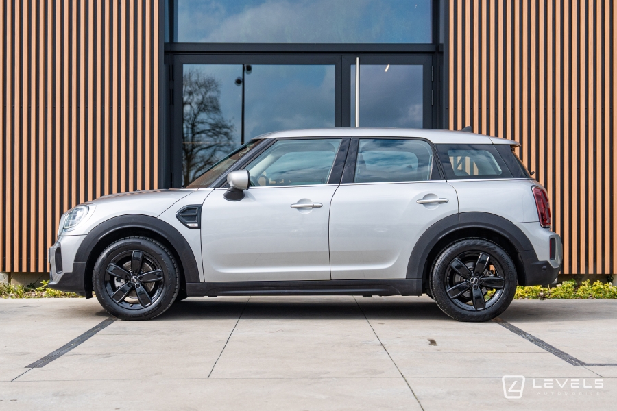 MINI COUNTRYMAN COOPER Essential 136 ch BVA7