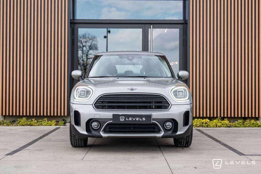 MINI COUNTRYMAN COOPER Essential 136 ch BVA7
