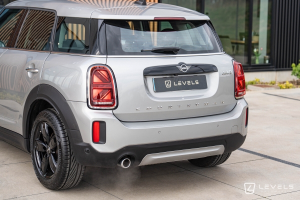 MINI COUNTRYMAN COOPER Essential 136 ch BVA7