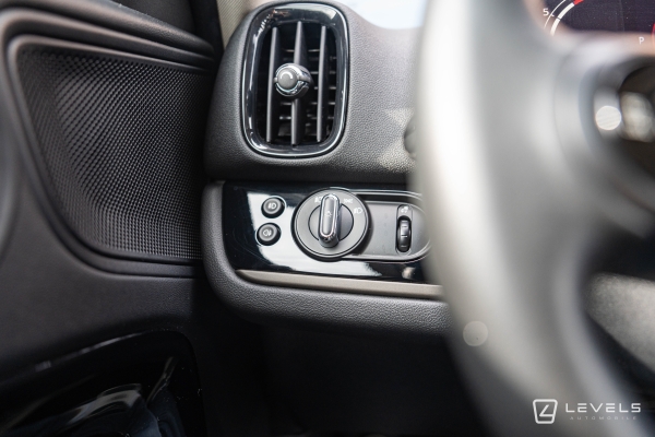 MINI COUNTRYMAN COOPER Essential 136 ch BVA7