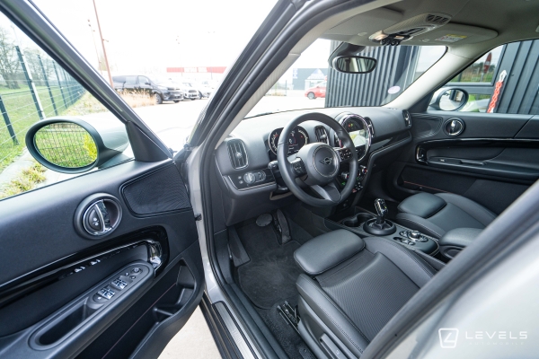 MINI COUNTRYMAN COOPER Essential 136 ch BVA7