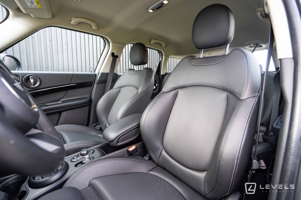 MINI COUNTRYMAN COOPER Essential 136 ch BVA7