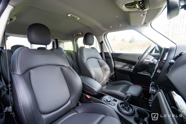 MINI COUNTRYMAN COOPER Essential 136 ch BVA7