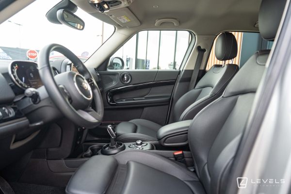 MINI COUNTRYMAN COOPER Essential 136 ch BVA7