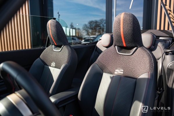 MINI John Cooper Works Cabrio 231 Ch DKG7