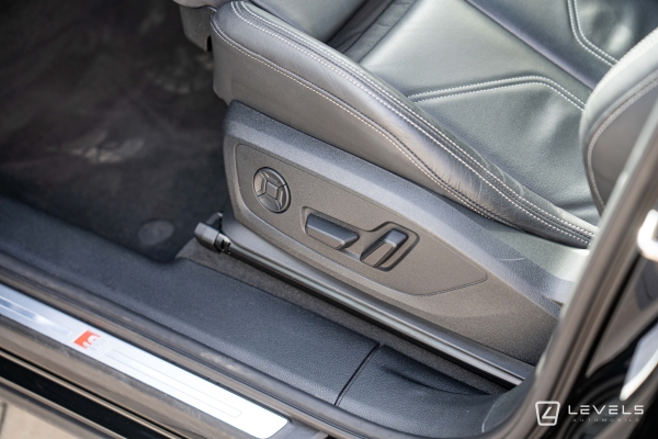 Audi Q3 45 TFSIe 245 ch S-Line S-TRONIC 6