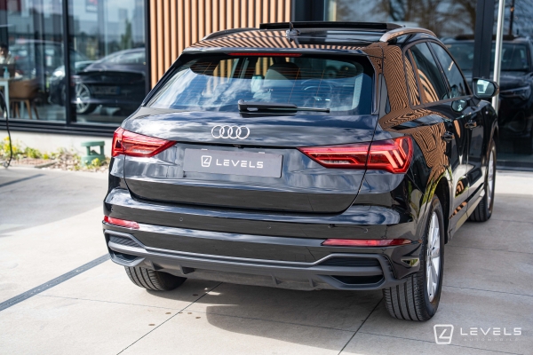 Audi Q3 45 TFSIe 245 ch S-Line S-TRONIC 6