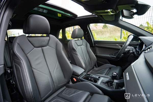 Audi Q3 45 TFSIe 245 ch S-Line S-TRONIC 6