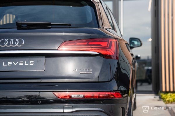 Audi Q5 2.0 TDI 204 Ch Hybride Quattro Design S Tronic 7