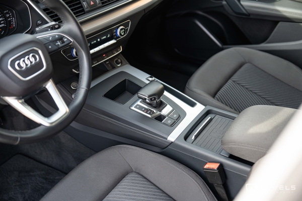 Audi Q5 2.0 TDI 204 Ch Hybride Quattro Design S Tronic 7
