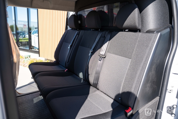 Utilitaire Citroën Jumpy M 2.2L 180 CH Cabine Approfondie 5 places EAT8 - 32492 € HT