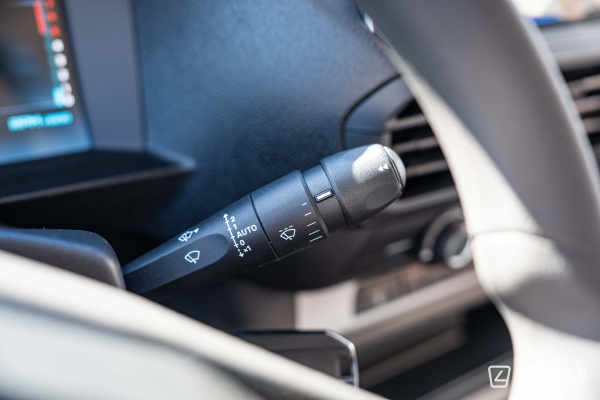 Utilitaire Citroën Jumpy M 2.2L 180 CH Cabine Approfondie 5 places EAT8 - 32492 € HT