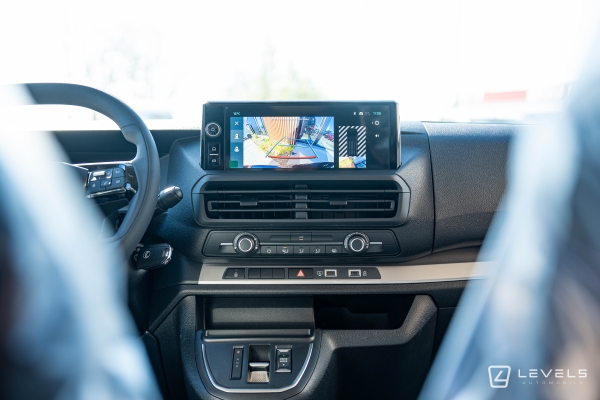 Utilitaire Citroën Jumpy M 2.2L 180 CH Cabine Approfondie 5 places EAT8 - 32908 € HT