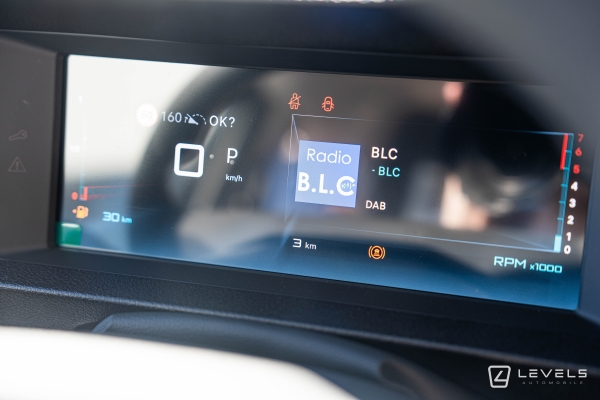 Utilitaire Citroën Jumpy M 2.2L 180 CH Cabine Approfondie 5 places EAT8 - 32908 € HT