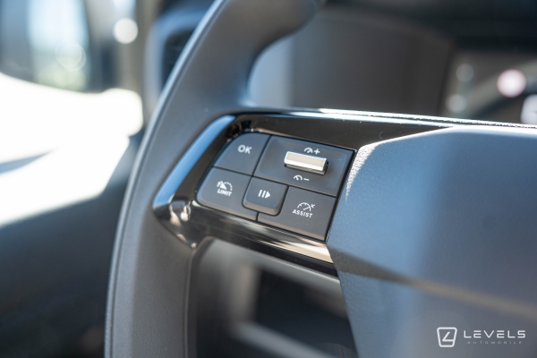 Utilitaire Citroën Jumpy M 2.2L 180 CH Cabine Approfondie 5 places EAT8 - 32908 € HT