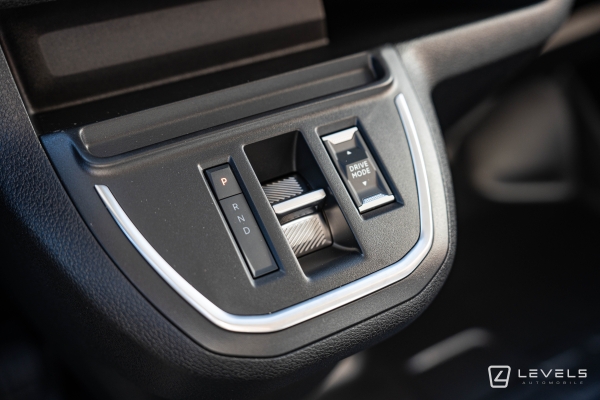 Utilitaire Citroën Jumpy M 2.2L 180 CH Cabine Approfondie 5 places EAT8 - 32908 € HT