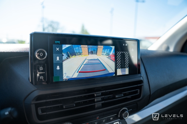 Utilitaire Citroën Jumpy M 2.2L 180 CH Cabine Approfondie 5 places EAT8 - 32908 € HT