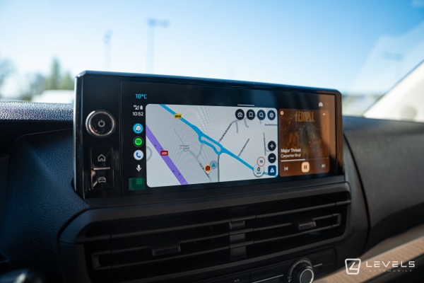 Utilitaire Citroën Jumpy M 2.2L 180 CH Cabine Approfondie 5 places EAT8 - 32908 € HT